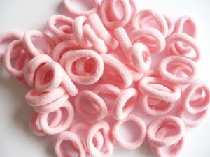 5/016A-5,00 Gumki frotki silikonowe 2,5 cm - jasny róż