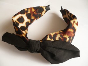 1/150-3,50 Opaska w panterkę z kokardką 6 szt