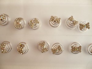 4/058-0,90 Sprężynki, wkrętki - kokardki, 12 szt.