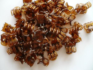 3/421B -0,18 Krabiki brązowe, bursztynowe 1,5 cm