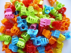 3/426-0,12 Krabiki kolorowe plastikowe